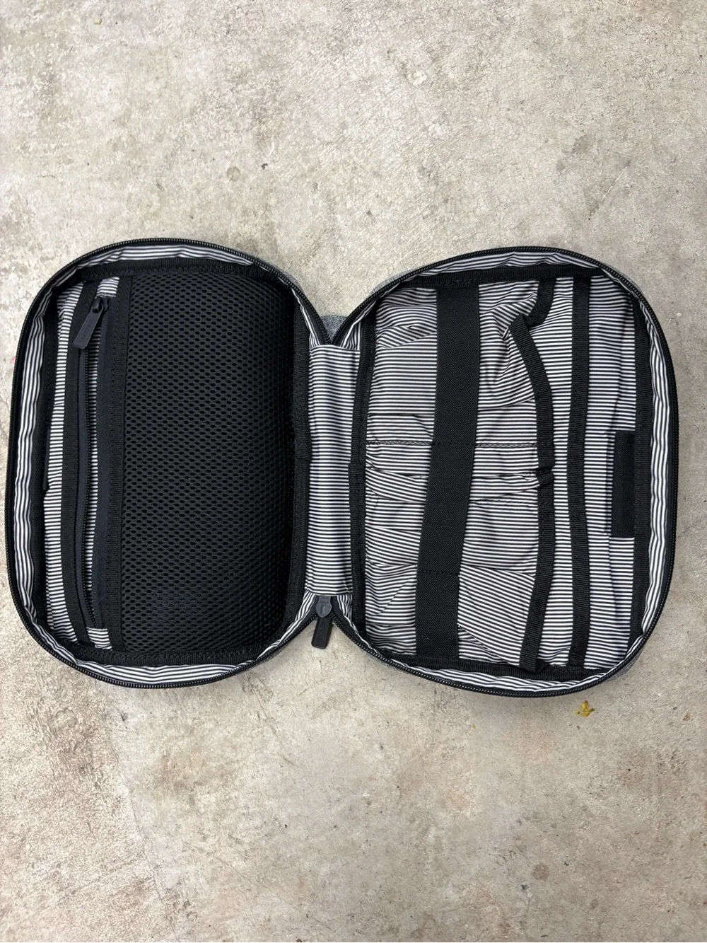 Herschel Supply Co. Tech Organizer in Raven Crosshatch